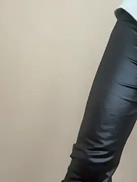 Snapshot of iikangi chatting on February 2026 03:27:02 AM iikangi online show from February 2026 03:27:02 AM