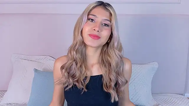 ZoehAngel online show from September 2025 11:26:01 AM