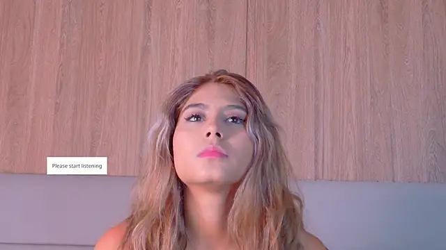 Snapshot of ZoehAngel chatting on May 2026 11:05:02 AM ZoehAngel online show from May 2026 11:05:02 AM