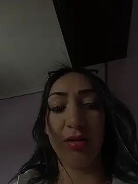 Ninabigtitied online show from November 2025 11:43:02 AM