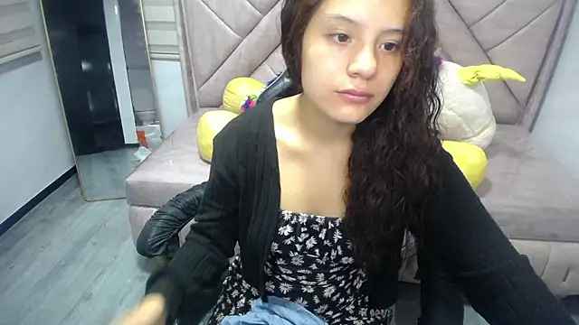 Velvet Moon V online show from September 2025 01:04:01 PM