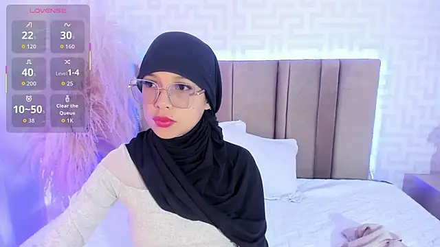 naishaa  online show from May 2026 06:37:01 PM