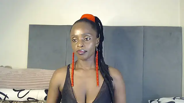 Snapshot of Jah-Queen chatting on September 2025 09:21:02 AM Jah-Queen online show from September 2025 09:21:02 AM