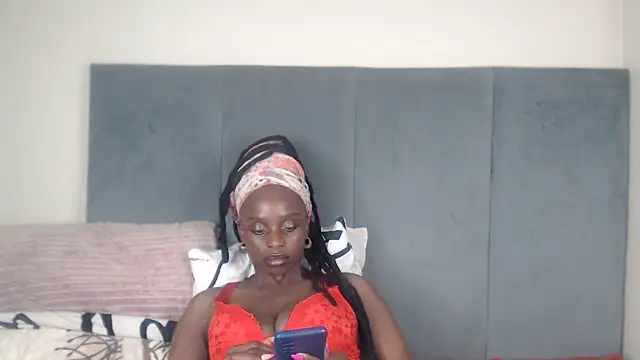 Snapshot of Jah-Queen chatting on October 2025 09:13:02 PM Jah-Queen online show from October 2025 09:13:02 PM