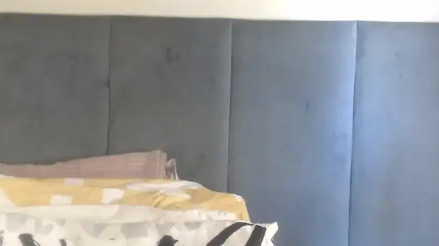 Snapshot of Jah-Queen chatting on October 2025 11:33:02 AM Jah-Queen online show from October 2025 11:33:02 AM