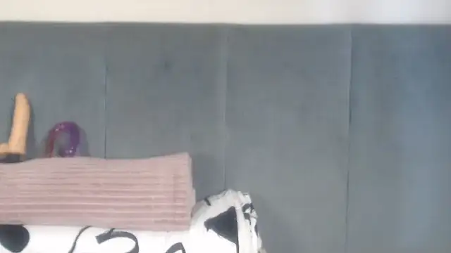 Snapshot of Jah-Queen chatting on November 2025 01:06:01 PM Jah-Queen online show from November 2025 01:06:01 PM