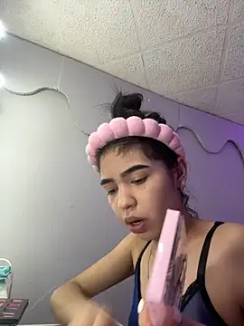 Snapshot of _Alix_7 chatting on September 2025 01:38:01 AM Alix 7 online show from September 2025 01:38:01 AM