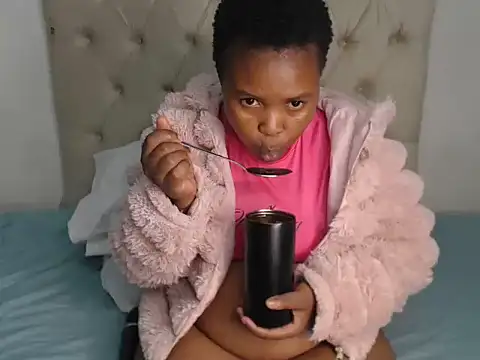 Lolly Ramochele online show from April 2026 10:15:02 PM