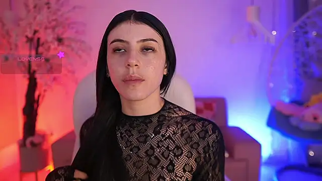 JadeSummerr online show from May 2026 11:37:02 AM