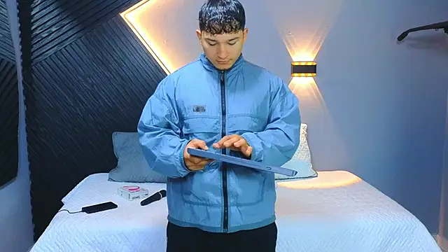 Snapshot of Horny_nick18 chatting on February 2026 12:02:02 PM Horny nick18 online show from February 2026 12:02:02 PM