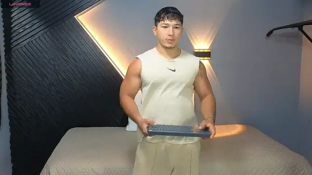 Snapshot of Horny_nick18 chatting on March 2026 12:00:02 PM Horny nick18 online show from March 2026 12:00:02 PM