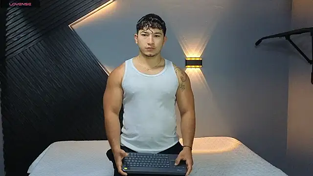 Snapshot of Horny_nick18 chatting on March 2026 12:01:01 PM Horny nick18 online show from March 2026 12:01:01 PM