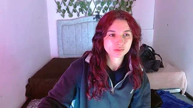 katalinathxandbritney1 online show from December 2025 02:28:02 AM