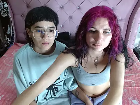 katalinathxandbritney1 online show from January 2026 03:45:02 AM