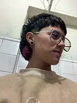 katalinathxandbritney1 online show from February 2026 10:09:01 PM