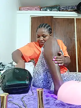 SweetHoney21  online show from June 2026 05:14:02 PM