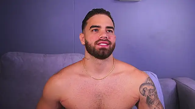 Paul Phoenix online show from December 2025 07:08:02 PM