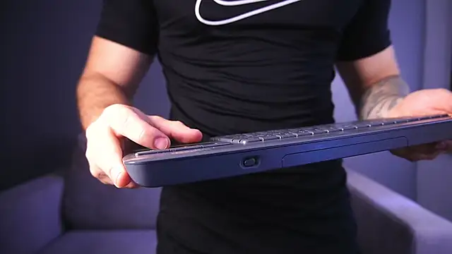 Paul Phoenix online show from December 2025 06:36:02 PM