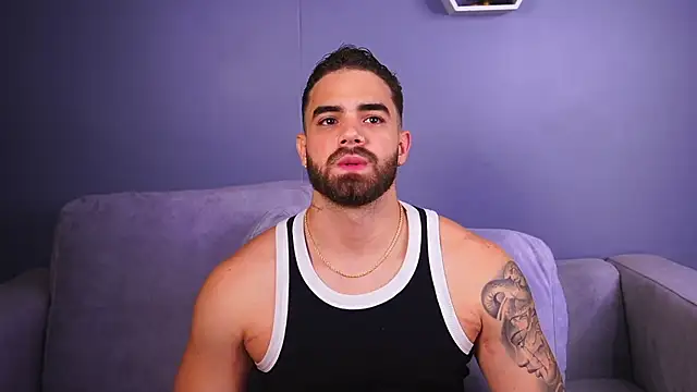 Paul Phoenix online show from December 2025 08:36:02 PM