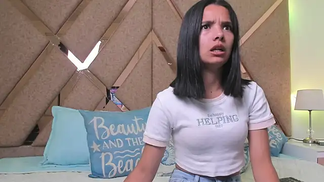 Snapshot of BelhaLawuo chatting on November 2025 07:24:01 PM BelhaLawuo online show from November 2025 07:24:01 PM