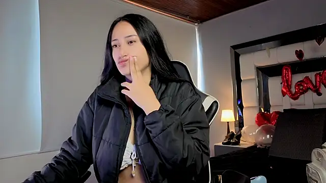 Adhara7 online show from February 2026 07:52:01 PM