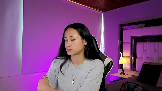Adhara7 online show from April 2026 07:42:01 PM