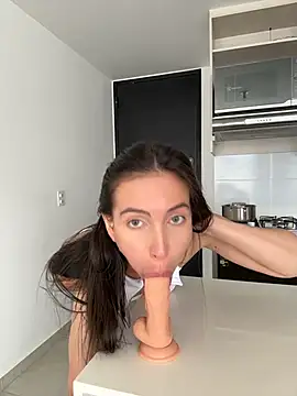 karinasantos  online show from July 2026 03:32:01 PM