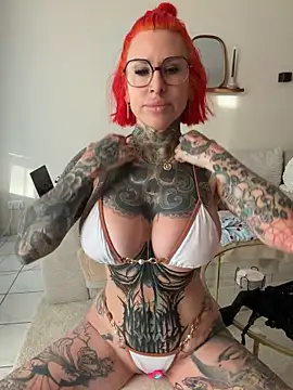 CatCoxx online show from April 2026 05:38:01 AM
