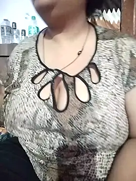 Snapshot of mahi-manisa chatting on April 2026 06:27:01 PM mahi-manisa online show from April 2026 06:27:01 PM