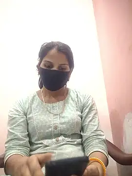 poojam93 online show from May 2026 03:39:01 PM
