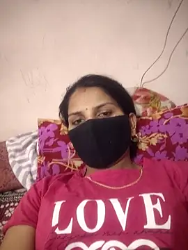 poojam93 online show from May 2026 03:07:02 PM