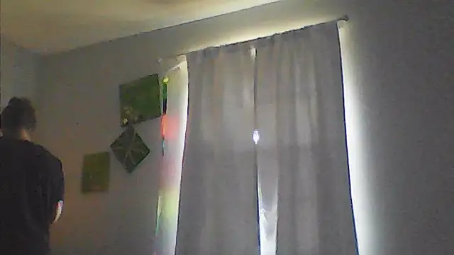 sarahkat86 online show from April 2026 10:59:01 PM