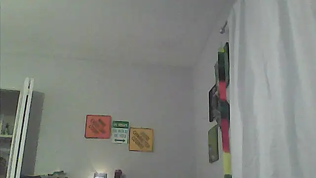 sarahkat86 online show from May 2026 01:56:01 AM