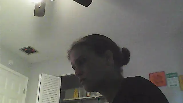 sarahkat86 online show from May 2026 09:32:01 PM