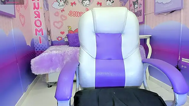 Snapshot of michell__petit_ chatting on September 2025 12:05:01 PM michell petit online show from September 2025 12:05:01 PM