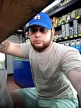 Catire10  online show from October 2025 01:44:01 PM