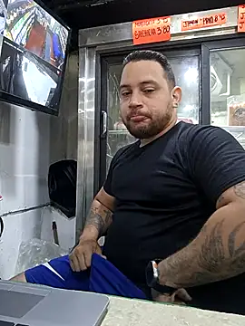 Catire10  online show from November 2025 02:05:01 PM