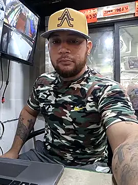 Catire10  online show from December 2025 01:49:01 PM