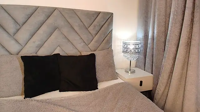 sara owens7 online show from October 2025 01:40:01 AM