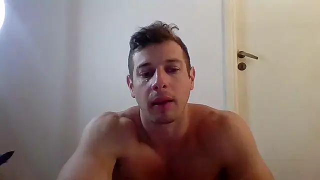 Snapshot of luca23millo90 chatting on September 2025 03:52:01 AM luca23millo90 online show from September 2025 03:52:01 AM