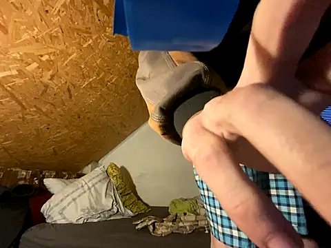 Salon1986 online show from September 2025 05:11:02 AM