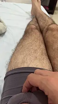 XUCRUTES42 online show from December 2025 12:19:01 AM