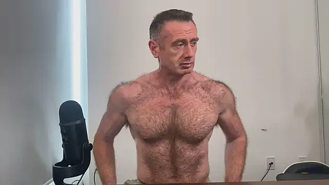 Snapshot of TheDonnyBasilisk chatting on September 2025 07:04:01 PM TheDonnyBasilisk online show from September 2025 07:04:01 PM