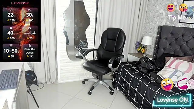 Snapshot of sweet__vanessa1 chatting on September 2025 03:50:02 AM sweet vanessa1 online show from September 2025 03:50:02 AM