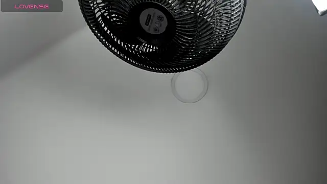 Snapshot of sweet__vanessa1 chatting on September 2025 03:17:01 AM sweet vanessa1 online show from September 2025 03:17:01 AM