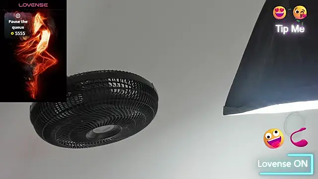 Snapshot of sweet__vanessa1 chatting on October 2025 04:20:02 AM sweet vanessa1 online show from October 2025 04:20:02 AM