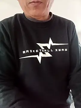 Snapshot of CWQ123 chatting on November 2025 08:14:01 AM CWQ123 online show from November 2025 08:14:01 AM