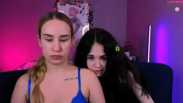 riley sanders online show from November 2025 11:30:01 PM