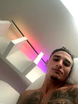 Snapshot of Cuban_4777 chatting on October 2025 05:50:02 PM Cuban 4777 online show from October 2025 05:50:02 PM