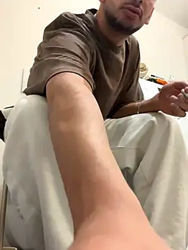 Gipsyboysteve online show from November 2025 04:05:01 PM